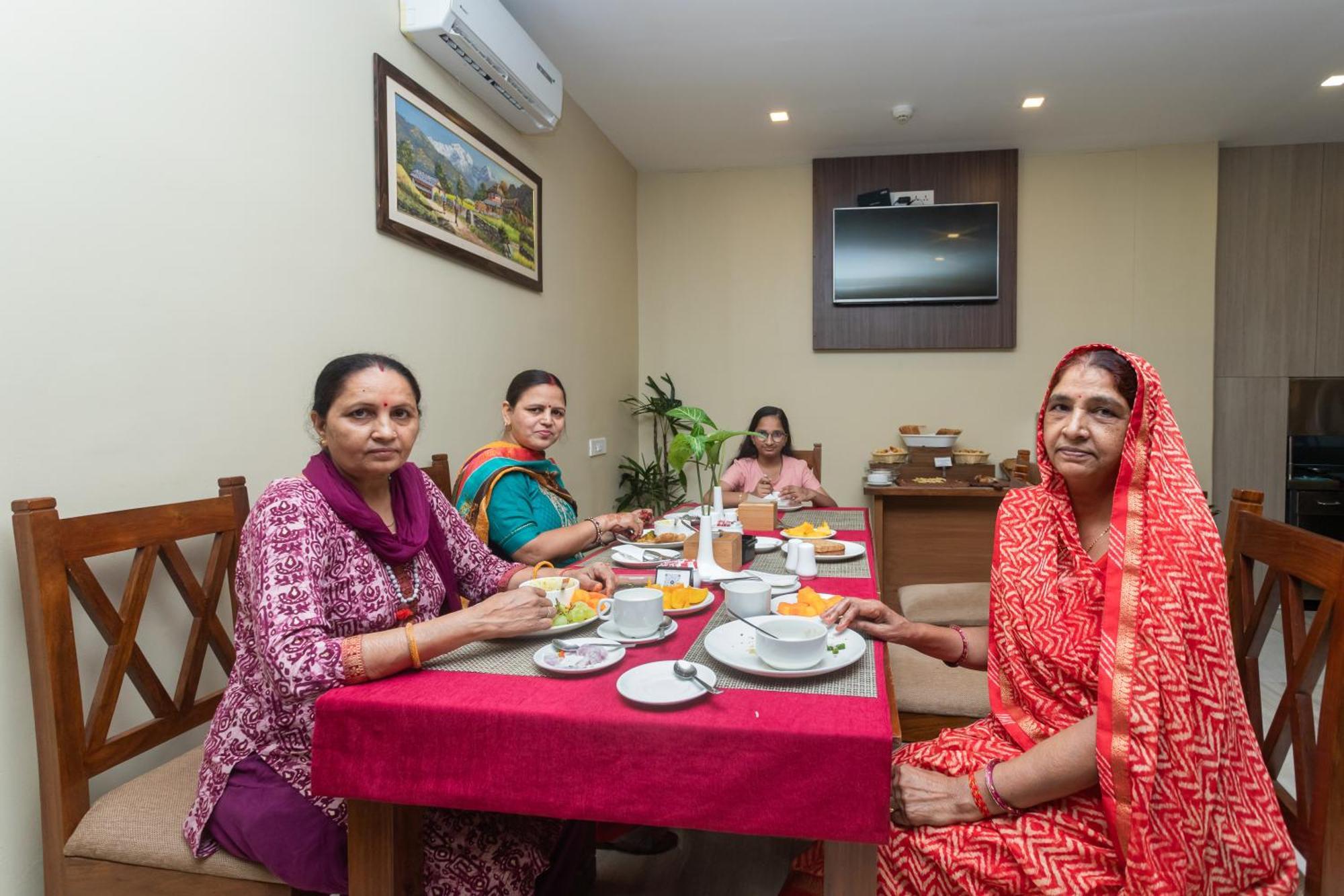 Hotel Haven O' Ganga Pokhara Ngoại thất bức ảnh