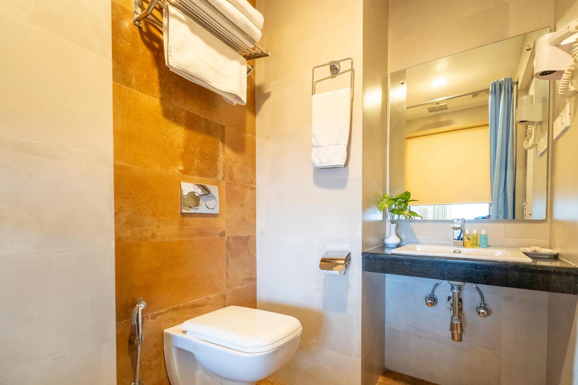 Hotel Haven O' Ganga Pokhara Ngoại thất bức ảnh
