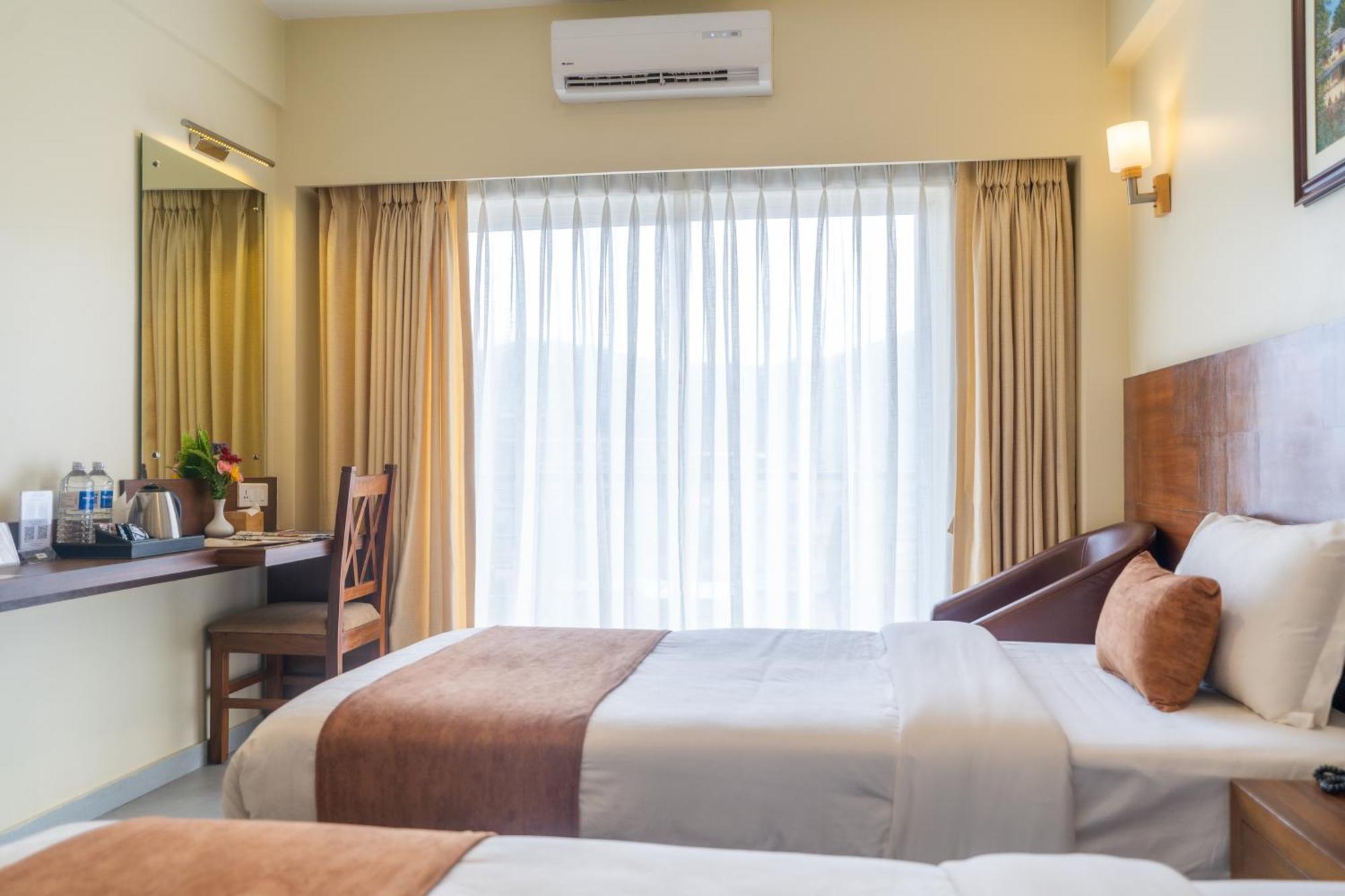 Hotel Haven O' Ganga Pokhara Ngoại thất bức ảnh