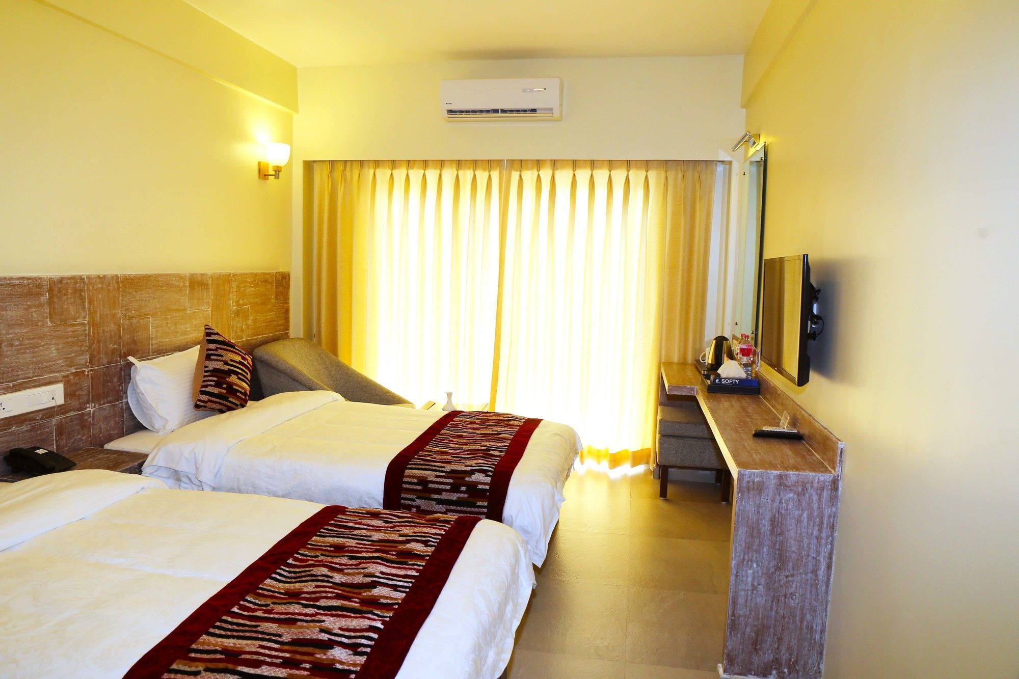 Hotel Haven O' Ganga Pokhara Ngoại thất bức ảnh